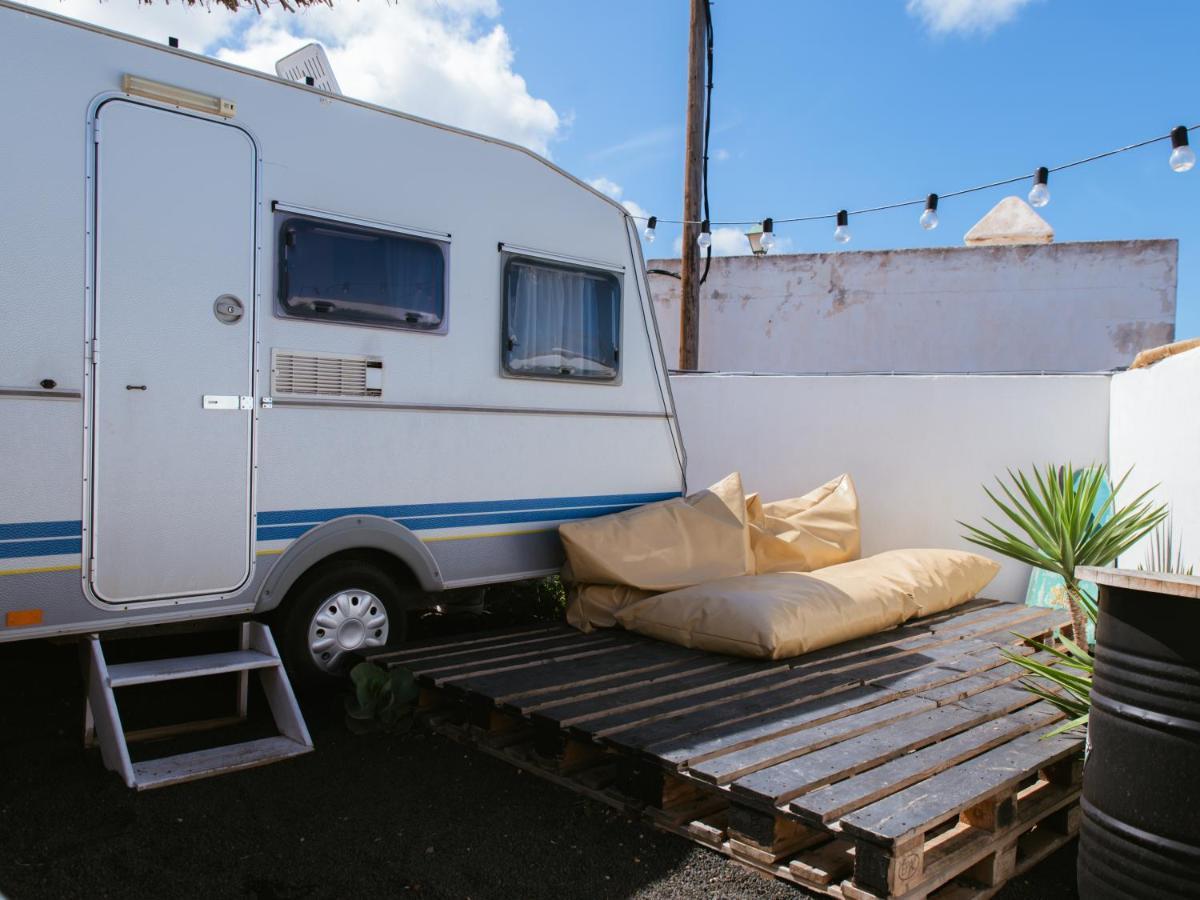 Glamping Caravan Lanzarote Tinajo Exterior photo